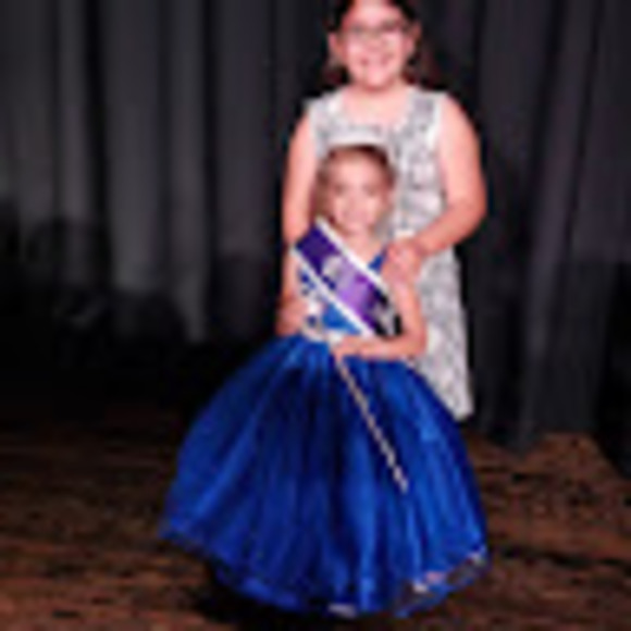 Meet your Posher, Michelle - Picture 1 of 1